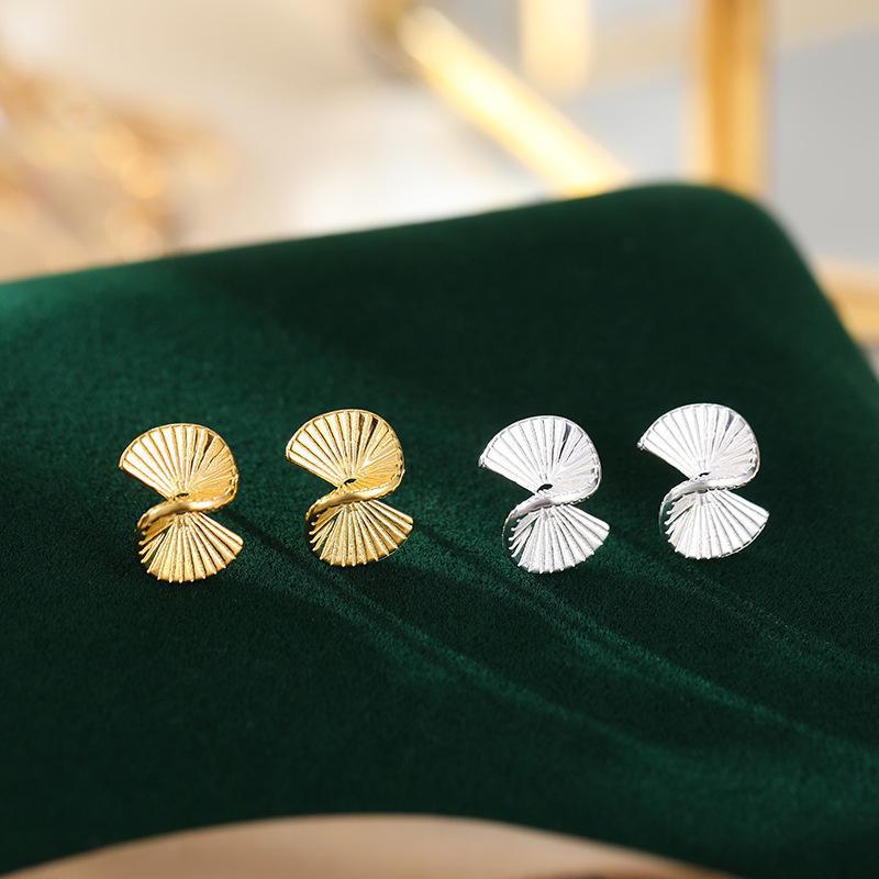 Banyan Tree S925 Silver Gold-plated Origami Fan Earrings for Women - Irregular Arc High-end Design