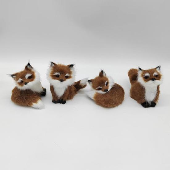 Niedliche Simulation Fuchs Lieblich Realistisch Mini Tierfigur Plüschtier Ornament Kunststoff Kunstfell Fuchs Figuren Tiermodell Ornament Autodekoration