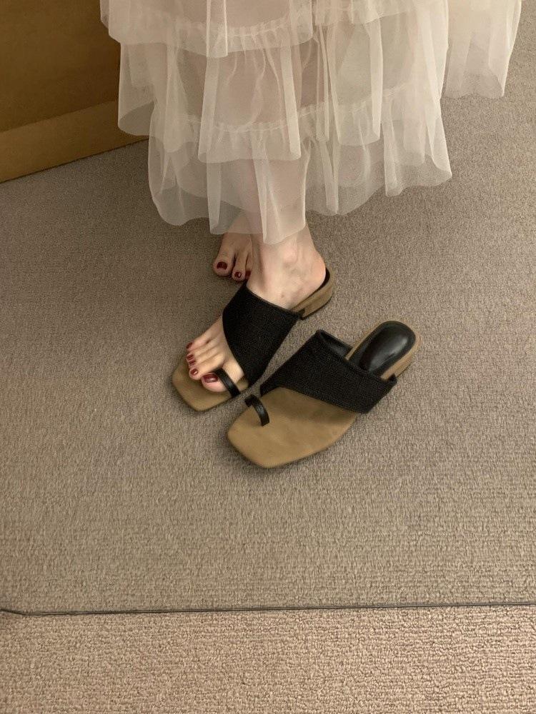 

French retro wave cover toe cool slippers women s summer outer wear temperament versatile square head thick heel one-word drag 35