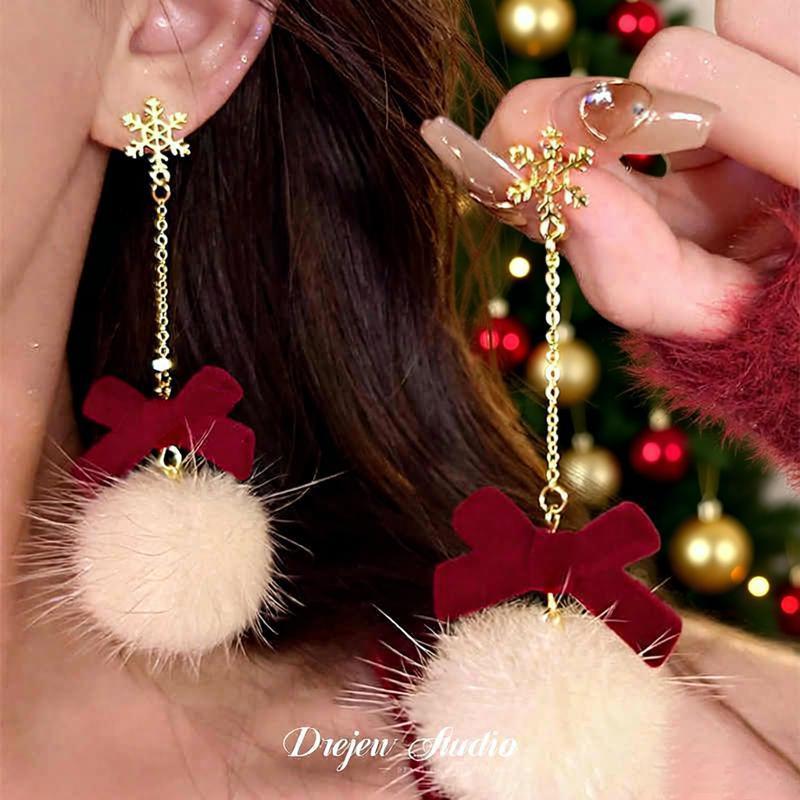Silver needle red bow snowflake Christmas tree earrings European and American temperament earrings New Year's Christmas earrings women