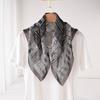 Retro Literary and New Fashion Silk Silk Scarf with Fashion Square Scarf, Thin Neck Protection and Versatile Shawl Silk Scarf