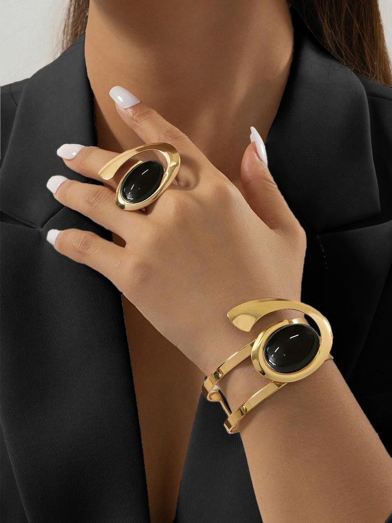 Exaggerated Pearl Spiral Bangle & Ring Set - Stylish and Unique Jewelry Design