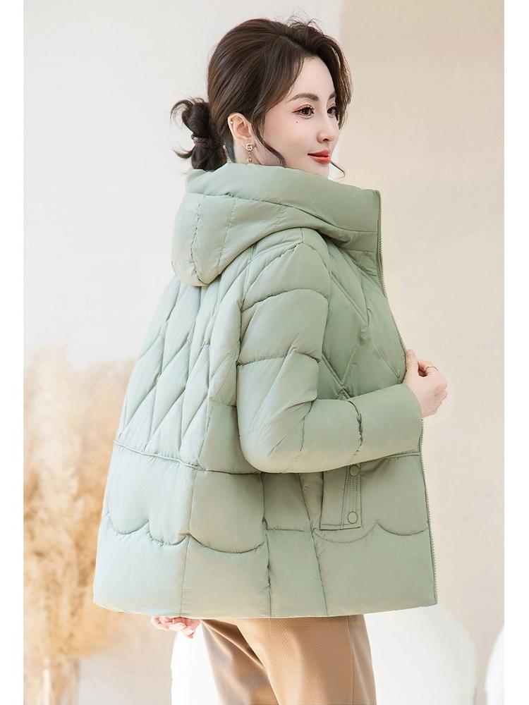 Women’s Short Hooded Windproof Thicken Warm Winter Jacket