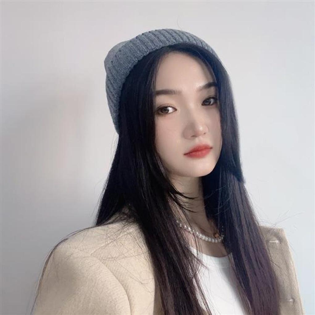 Seven Day Fleece Knit Beanie (Gray)