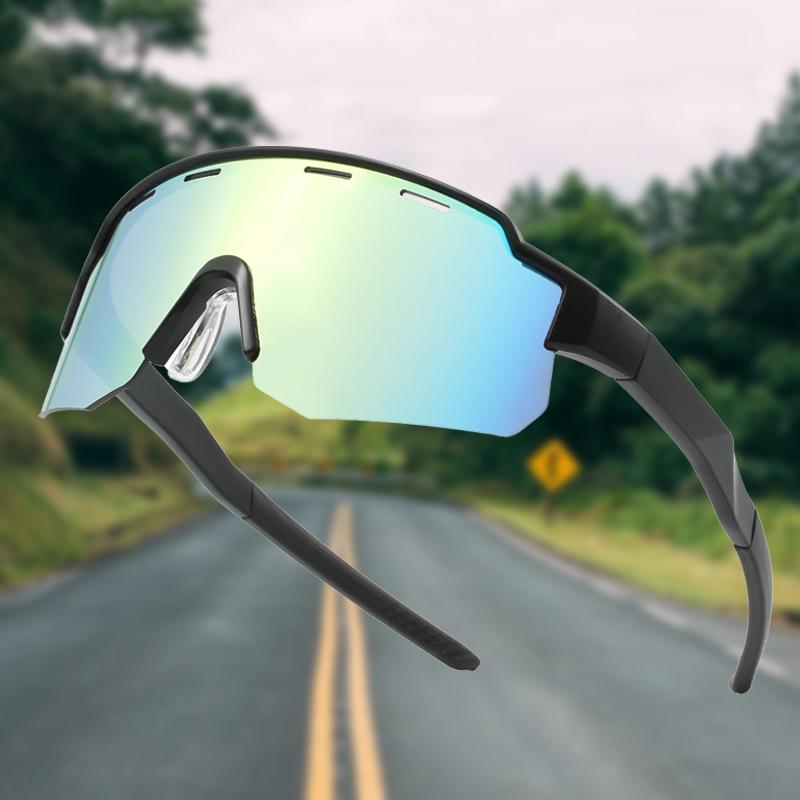 Outdoor Sports Cycling Glasses New Style Mountaineering Sunglasses Large Frame One-piece Sunglasses Anti-ultraviolet Rays 838