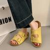Fashion flat-bottomed slippers women's outer wear 2025 summer new versatile belt buckle casual beach one-word cool slippers