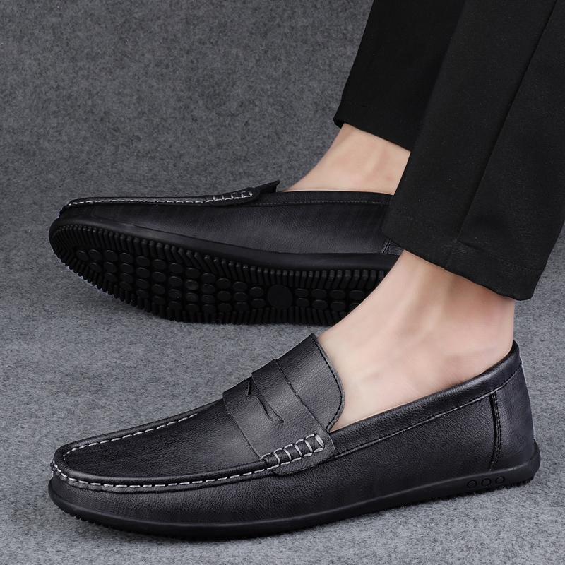 Leather Men Casual ShoesBrand Soft Mens Loafers Moccasins Breathable Slip On Black Driving Shoes Plus Size 37-47 Walking Shoes