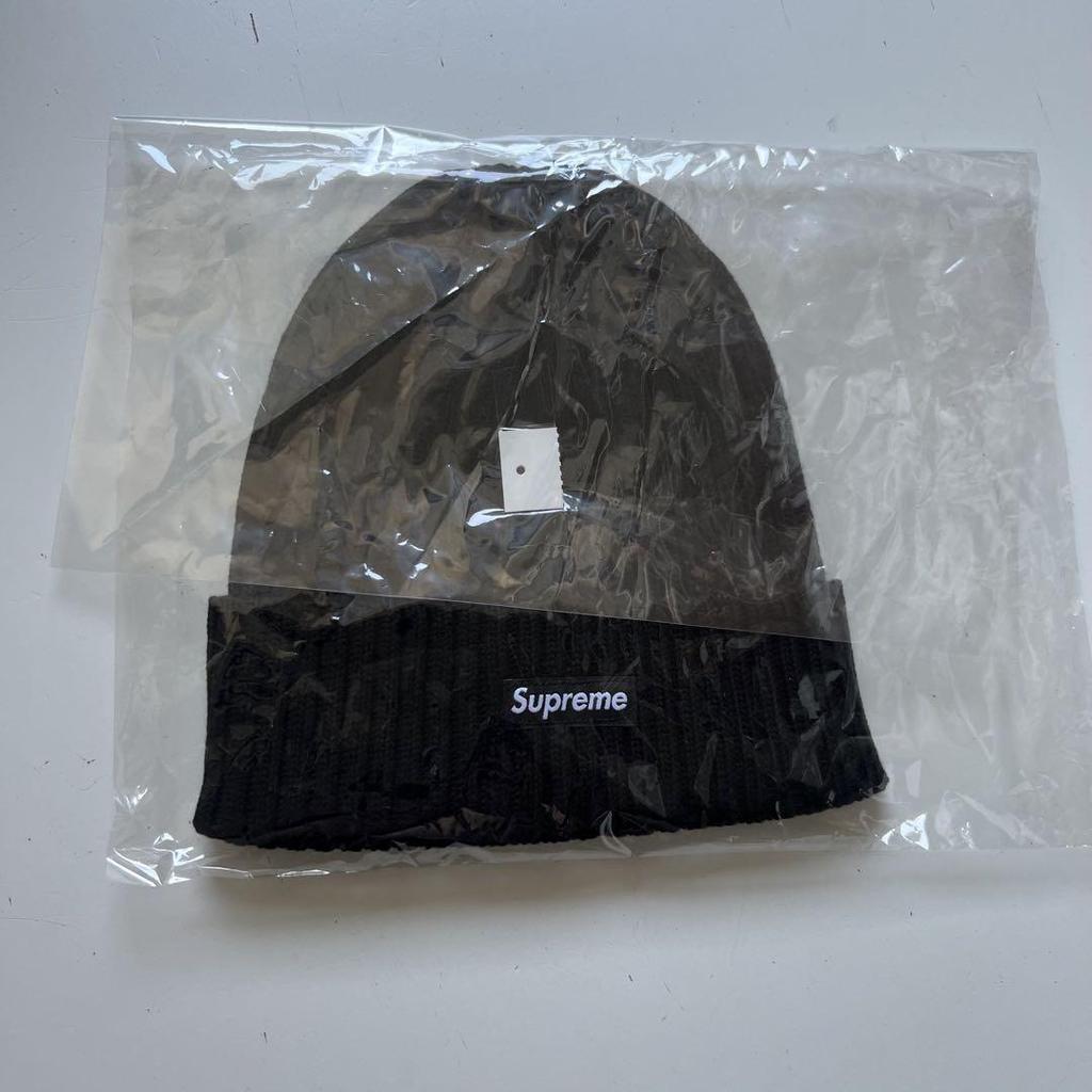 [USED] Jungkook Wearing Supreme Overdyed Beanie