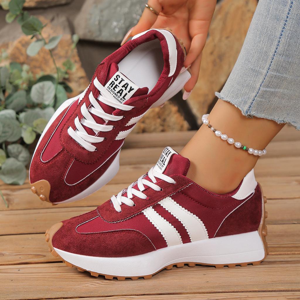 Fashion Women Anti-slip Sneakers 2025 New Spring Casual Light Flat Breathable Sneakers Women Autumn Brand Luxury Vulcanize Shoes Women
