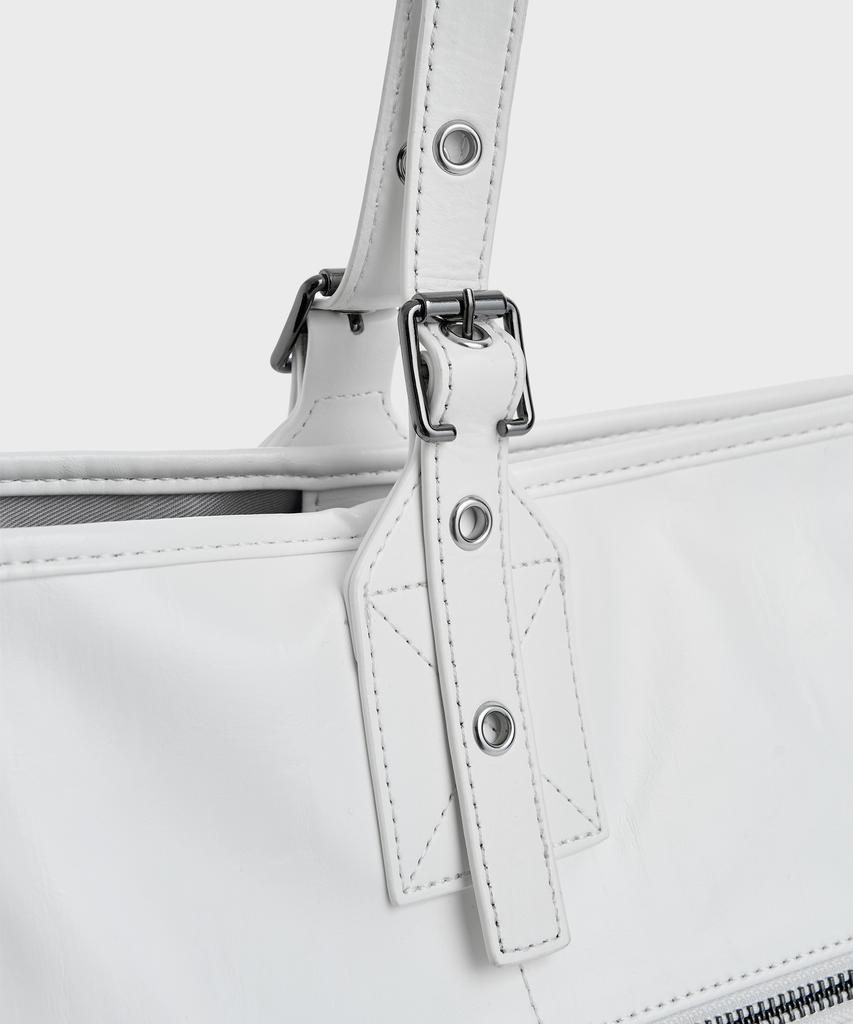 Sunlit Glossy Buckle Bag (White)