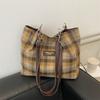 Casual Niche Woolen Plaid Bag Women's 2025 New Autumn and Winter Versatile Messenger Bag Fashion Shoulder Tote Bag