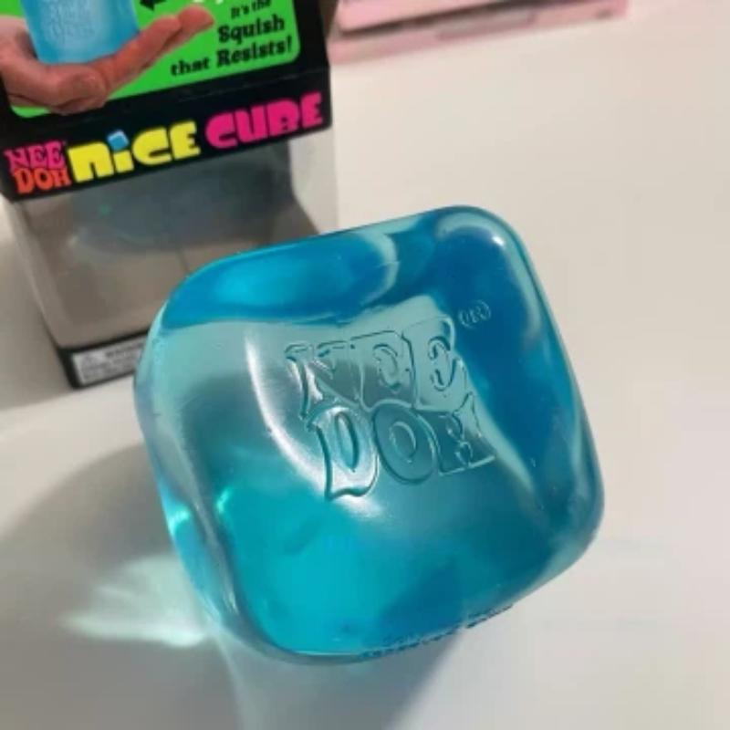 Squishy Needoh Nice Cube Schylling Sensoriale Per Adulti Bambini Blu Viola Rosa Strumento Calmante per Ansia Per Ufficio Casa Scuola