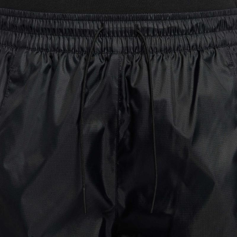 Nike Sportswear Windrunner Black Mid-Rise Woven Shorts HM8403-010