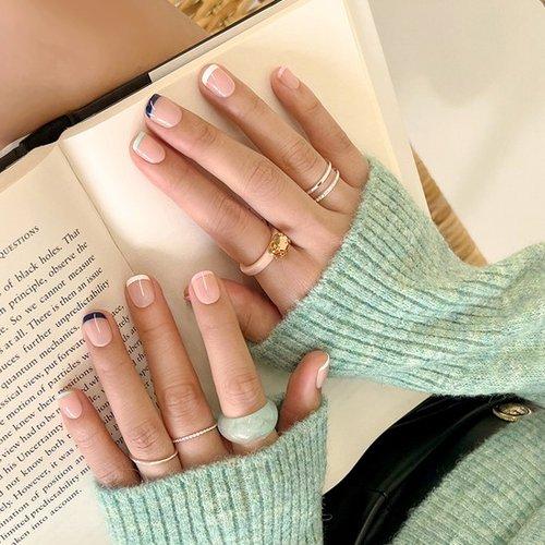 

MUZMAK Reusable Nail Tip Neutral French Short Square