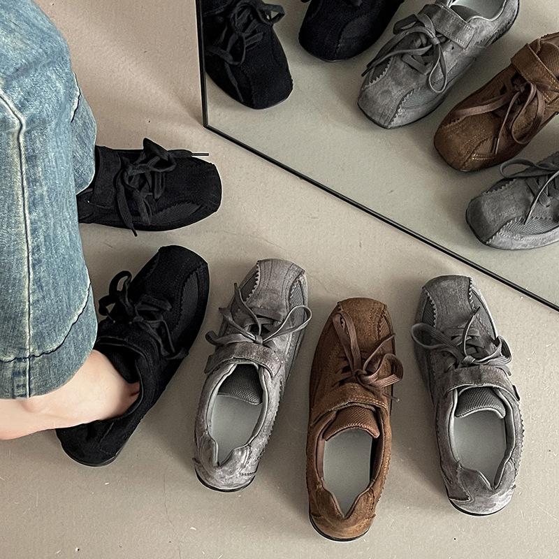 Retro mesh breathable lace-up Velcro flat-bottomed casual shoes women's 2025 autumn new versatile ballet training shoes