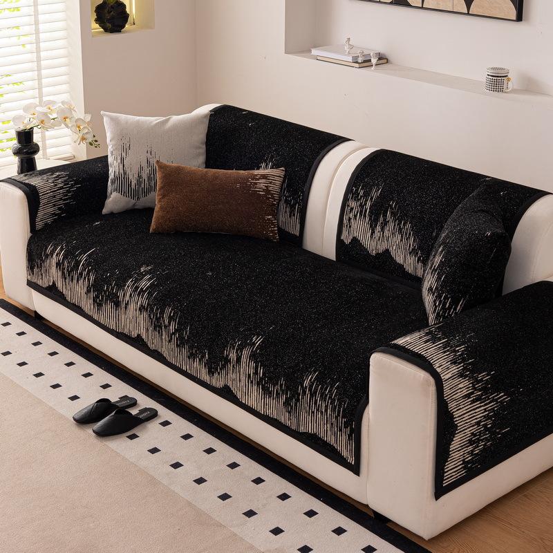 

2025 New Model Light Luxury And High-end Sense Chenille Sofa Cushion For All Seasons Cushion Leather Sofa Cover Cloth Cushion 70x70cm 1pcs