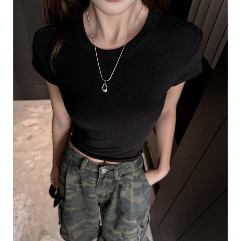 

Summer new white short sexy pure desire wind straight shoulder short sleeve women s inner base design niche T-shirt s (suitable for weight 35-47.5kg ) чёрный