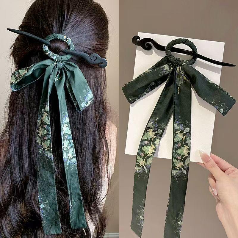 Sandalwood Women's Hairpin: Elegant Modern-Chinese Style Wooden Updo Stick