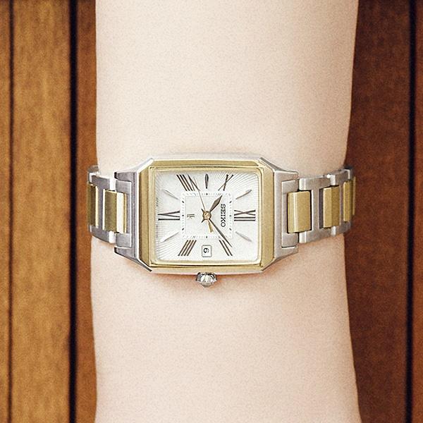 Seiko Women's SSVW210 (LUKIA Grow Solar Radio Controlled Metal Band Women's) Square Watch Analog