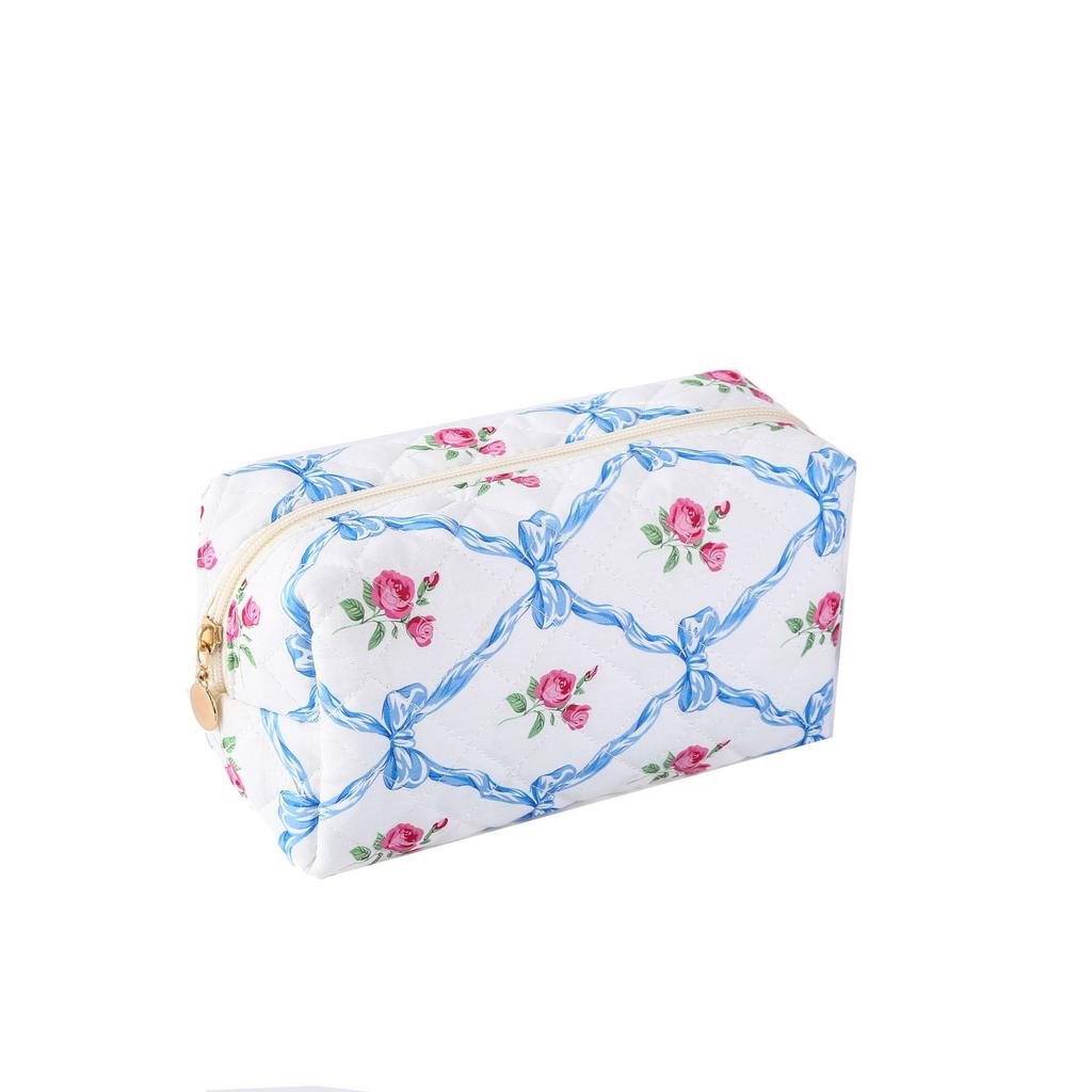 Quilted Cosmetic Bag with Floral Print Large Capacity Makeup Organizer Travel Toiletry Storage Pouch for Women