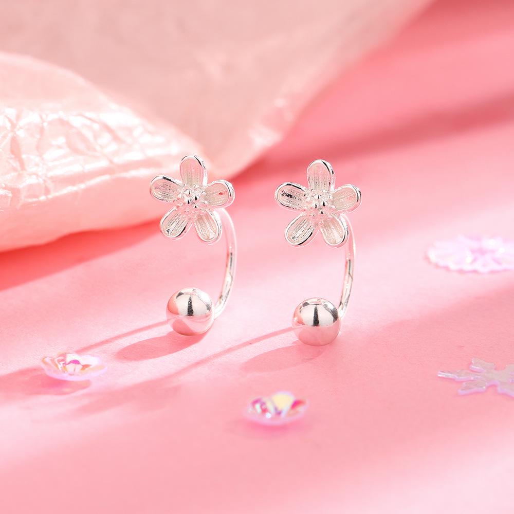 Screw-in Mini Daisy Stud Earrings, Simple Silver Peach Blossom Design for Women