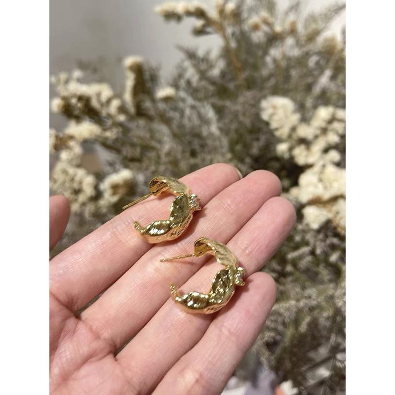 Elegant Rhinestone Semi-Circular Geometric Earrings for Women - Luxurious European and American Design