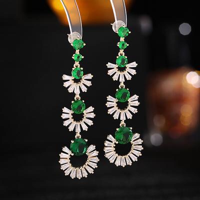 New Earrings Women 'S Light Luxury Color Zirconium Retro Earrings Round Face Looks Thin And Long Geometric Fan -Shaped Earrings