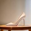 Lys nude svart matt skinn med spiss 12 cm ultrafin hæl høyhælsko, moteriktige og allsidige profesjonelle sko