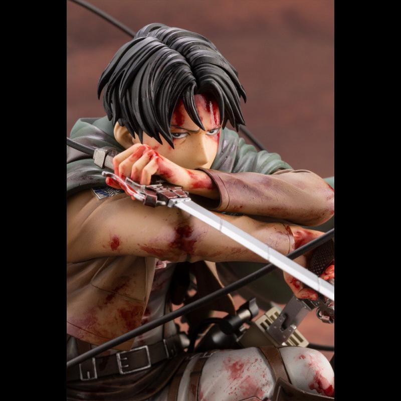 Kotobukiya Attack On Titan Levi Ackerman Anime Figure Battle Damaged Bloody Battle Kneeling Pose Collectible Statue Anime Figure