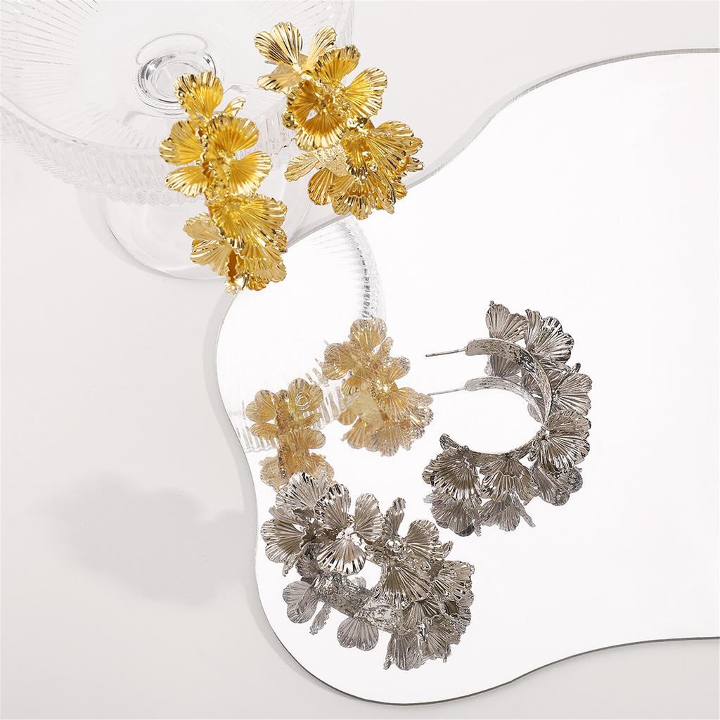 Fashionable Floral Statement Earrings for Women C Shaped Open Hoop Designs Portable Comfortable Jewelry Accessory