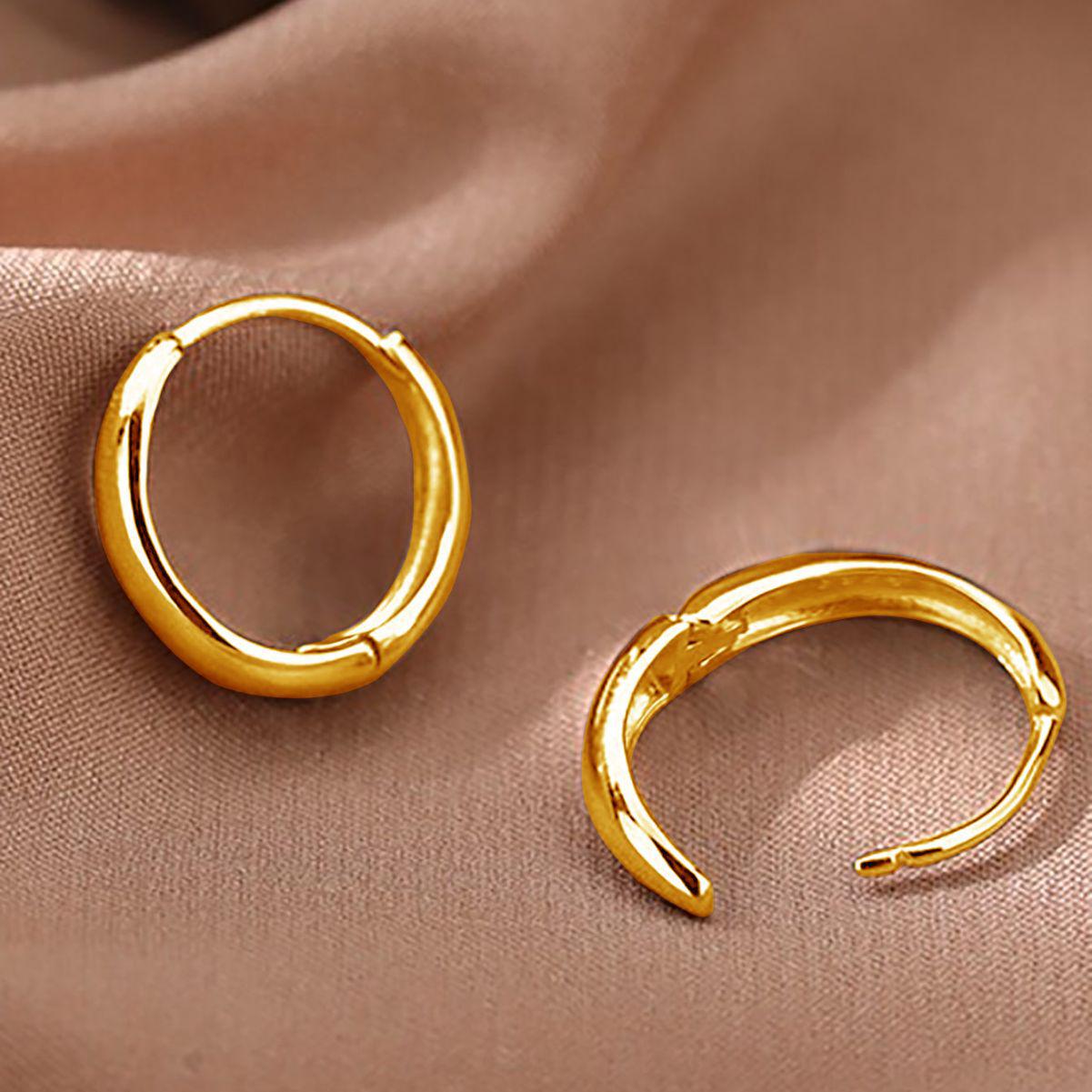 

Глянцевые круглые металлические серьги-пусеты и каффы для женщин - европейская и американская мода