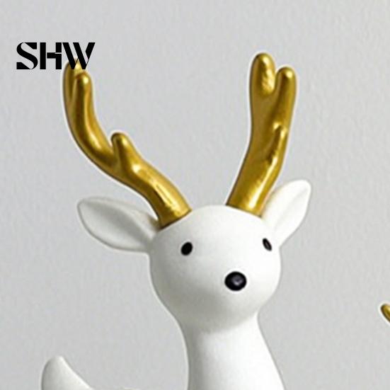 Creative Gift for Animal Lovers 3 Pcs Mini Deer Figurines, Cute Woodland Decoration, Miniature Durable PVC Car Interior Reindeer Statues Fairy