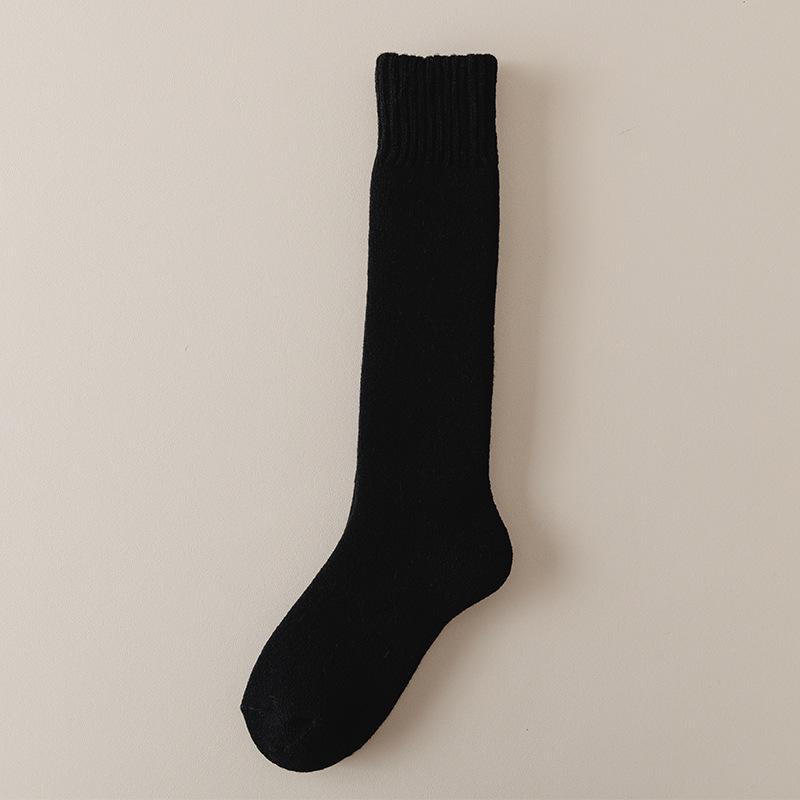 Men's Fleece-Lined Cashmere Socks: Calf-Length, Imitation Wool, Thick, Warm, Perfect for Spring, Autumn, and Winter.
