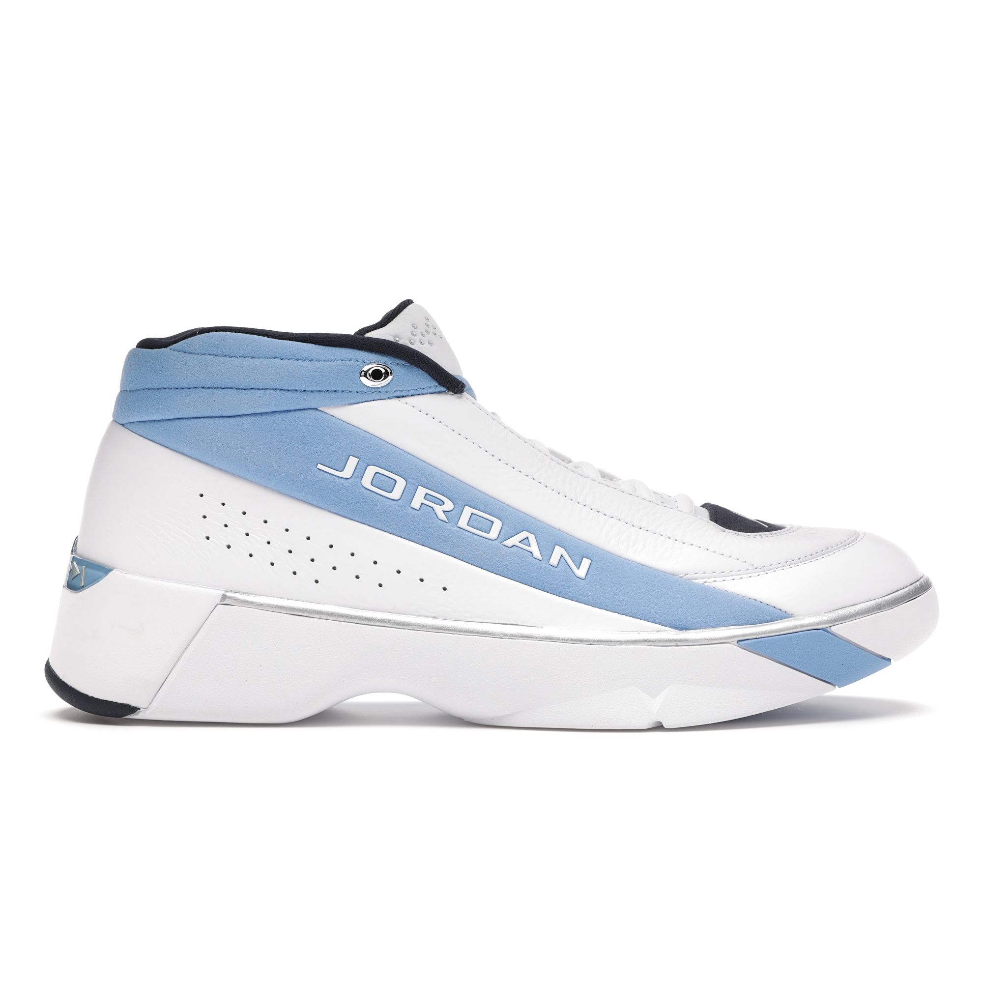 

Кроссовки унисекс Air Jordan Jordan Team Showcase UNC белые CD4150-104