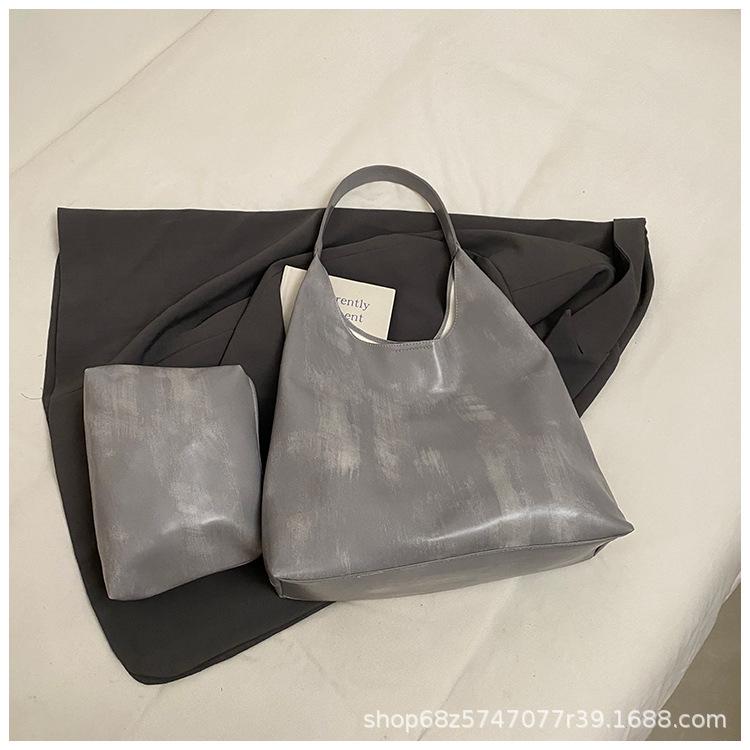Summer Super Popular Large-capacity Bag Women's 2025 New Simple Casual Shoulder Underarm Bag Commuter Tote Bag