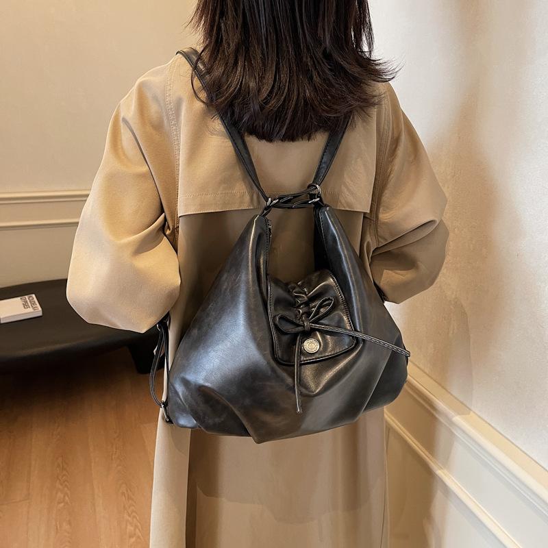 College Style Tote Bag Women's Korean Version Ins Trendy Retro Fashion Large Capacity Backpack 2025 Premium Sense Single Shoulder Women