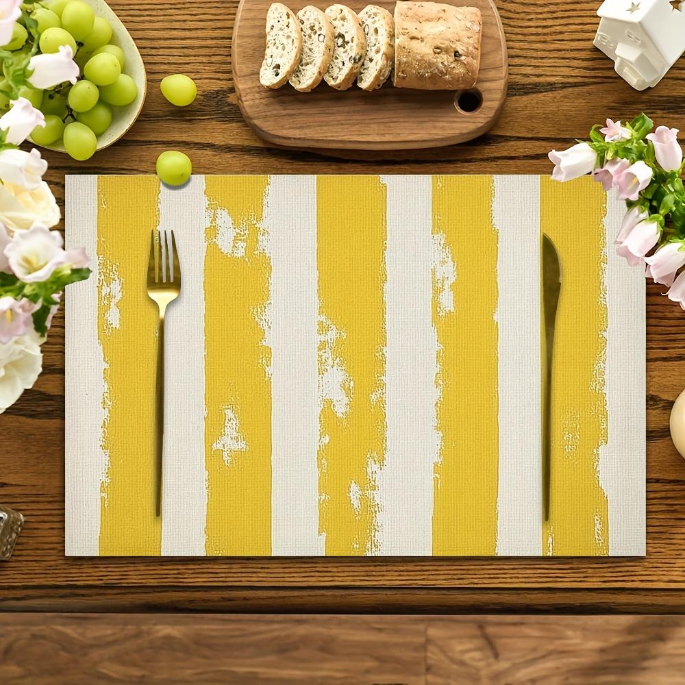 4/6pcs Set of Vertical Yellow Stripe Placemats - Washable, Suitable for Dining Table Kitchen Holiday Party Home Decoration - Perfect with You in the