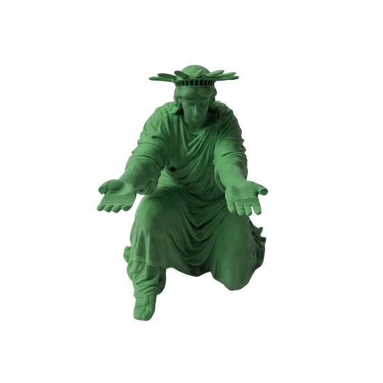 3D Printed Man Pen Holder Kneeling Soldier Grim Reaper Ninja Knight Warrior Statue of Liberty Pencil Stand Home Office Decoration Ornament