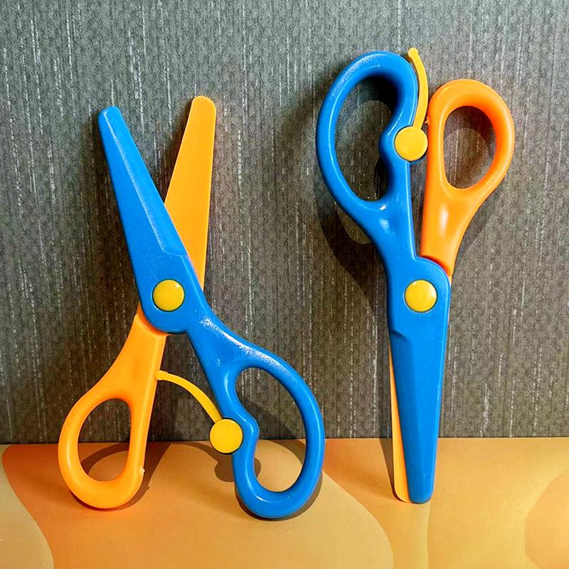 

Safe Children s Round-Head Scissors for Crafts and Art - Ideal for Kindergarten and Primary School Students