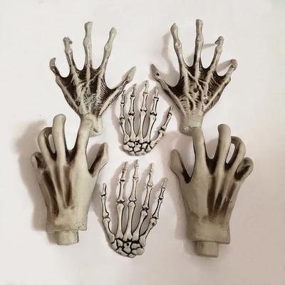 Halloween Skeleton Hands Fake Scary Realistic Human Hand Bone Halloween Life Size Zombie Party Scary Props Decorations