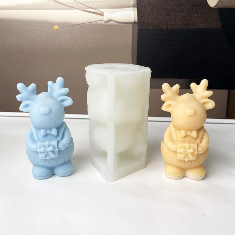 Sturdy Food Grade Silicone Candle Making Mould With Christmas Tree and Reindeer Designs
