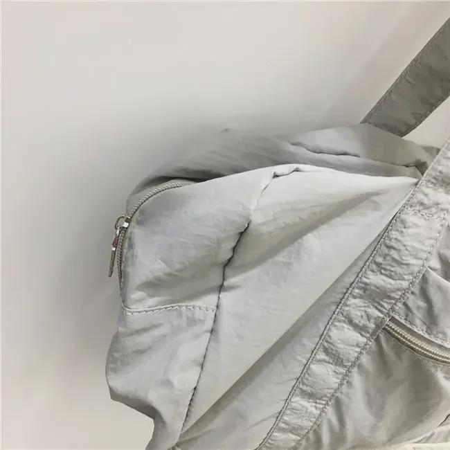 Lehká nylonová cestovní taška přes rameno na krátké vzdálenosti: Velkokapacitní sportovní taška pro volný čas