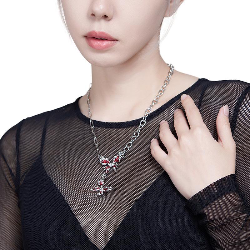 Red Butterfly Punk Clavicle Necklace - Stylish & Versatile Light Luxury Accessory