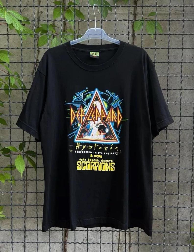 Vintage 2018 Def Leppard Very Special Guests Scorpions T-Shirt Size XL