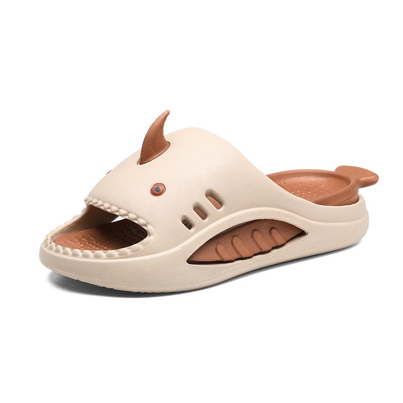 One-word slippers couple summer wear 2024 new thick-soled heightened non-slip stepping on shit feeling personalized beach shoes men