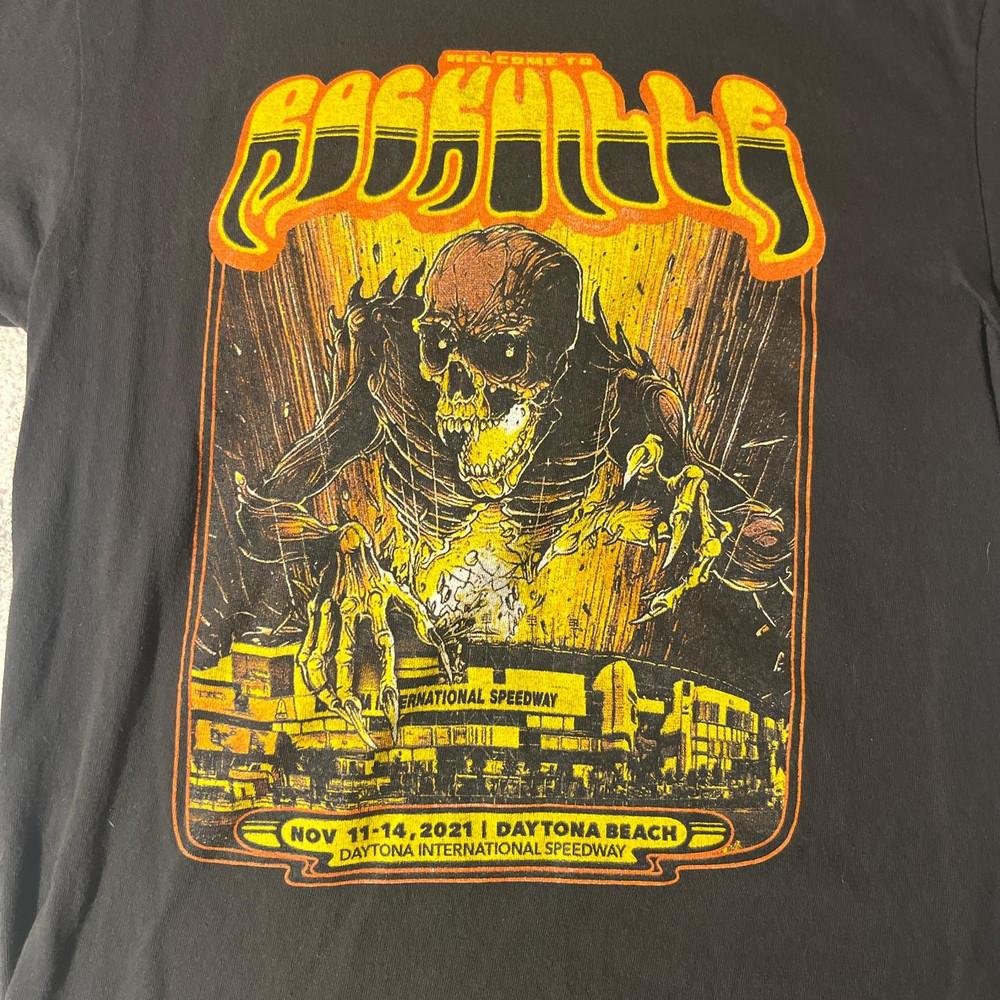 

black and orange Welcome to Rockville tee 2021 Unisex T-Shirt L