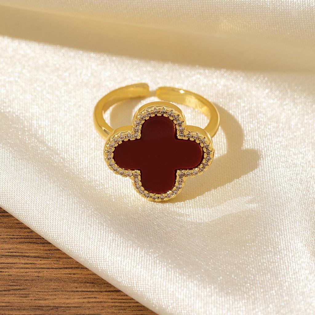 Hollow Rhombus Two-Tone Diamond-Studded Four-Leaf Clover Zirconia Ring for Women