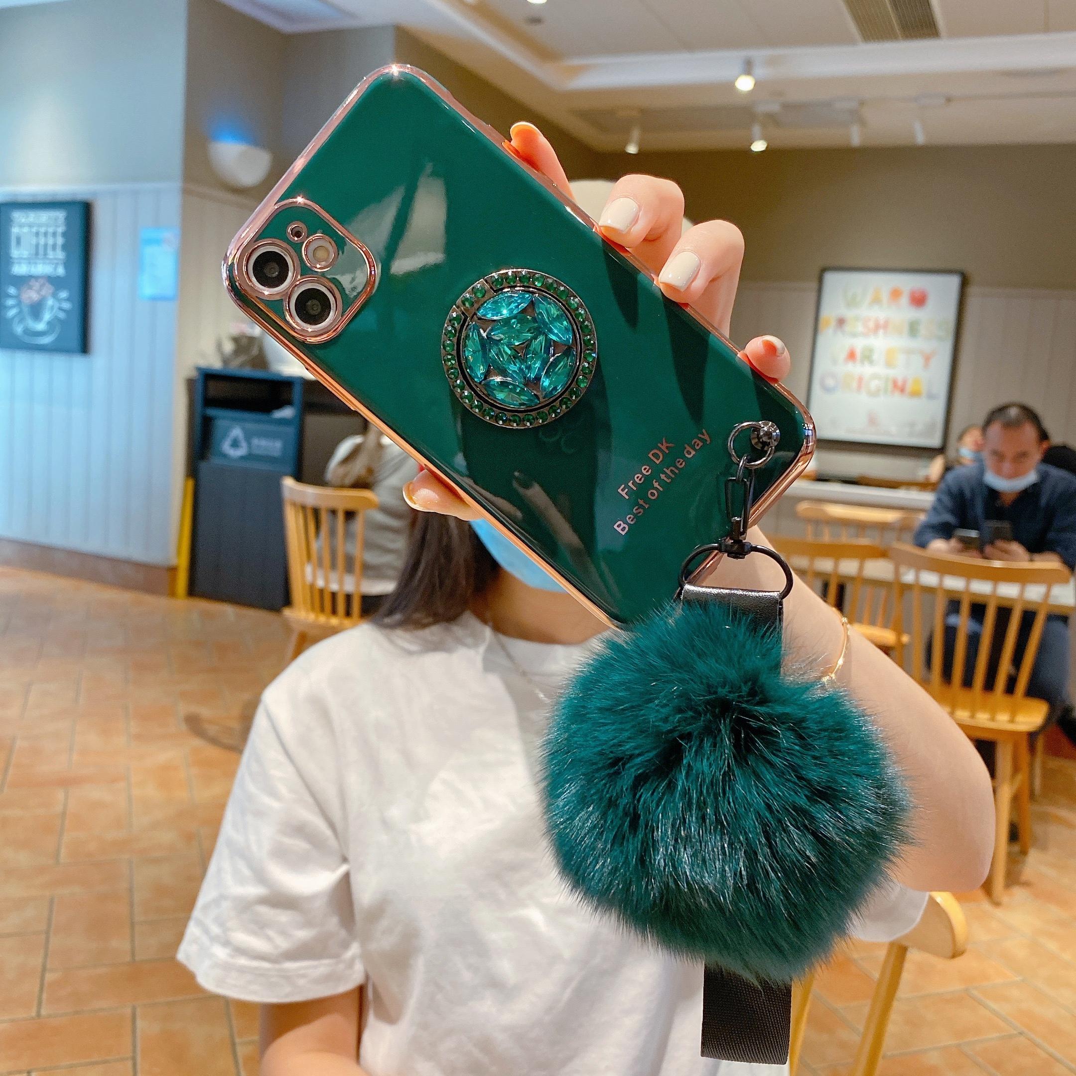 

Роскошный блестящий держатель для кольца с бриллиантом, ремешок на запястье, меховой шарик, бампер, чехол для телефона для iPhone, Samsung, Xiaomi, Huawei, для девочек, милый противоударный чехол из ТПУ iPhone XS Max темно-зеленого