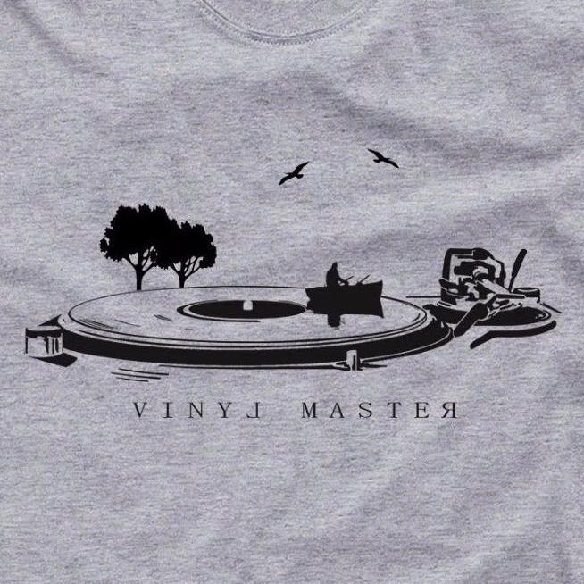 Vinyl Record T shirt art NEW analog dj gift T shirt VINYL MASTER T shirt 2XL