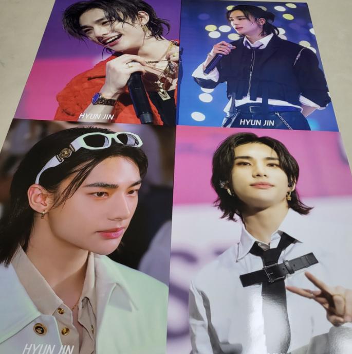 Stray Kids Poster Set 12pcs + 1 Sticker